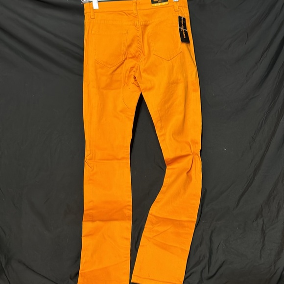 NWT Rico jeans 3/4 Do Not adjust your screen. They are mustard color. - Picture 4 of 6
